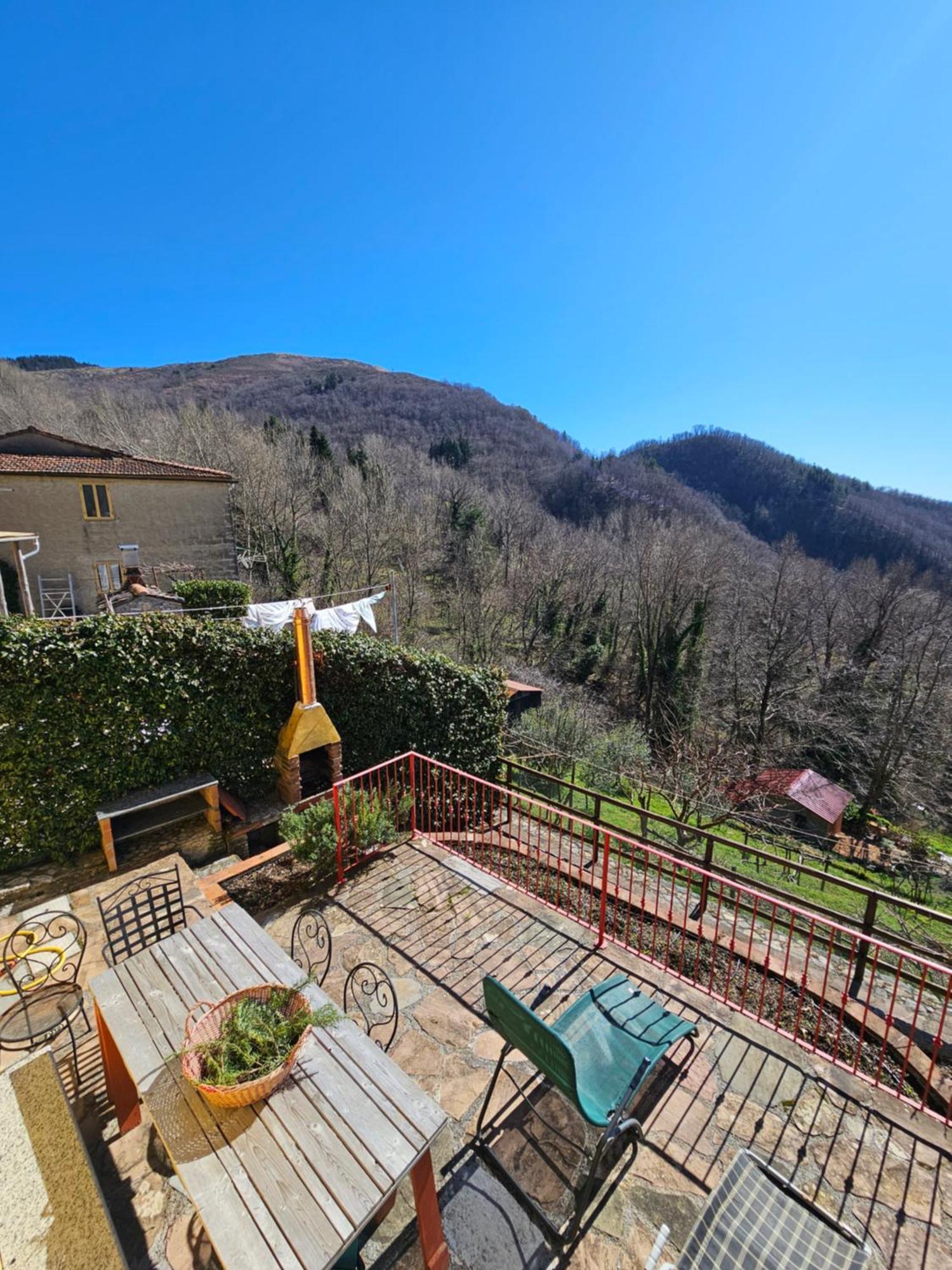 Deliziosa Casetta Sull'Appennino Toscano Montefegatesi Zewnętrze zdjęcie